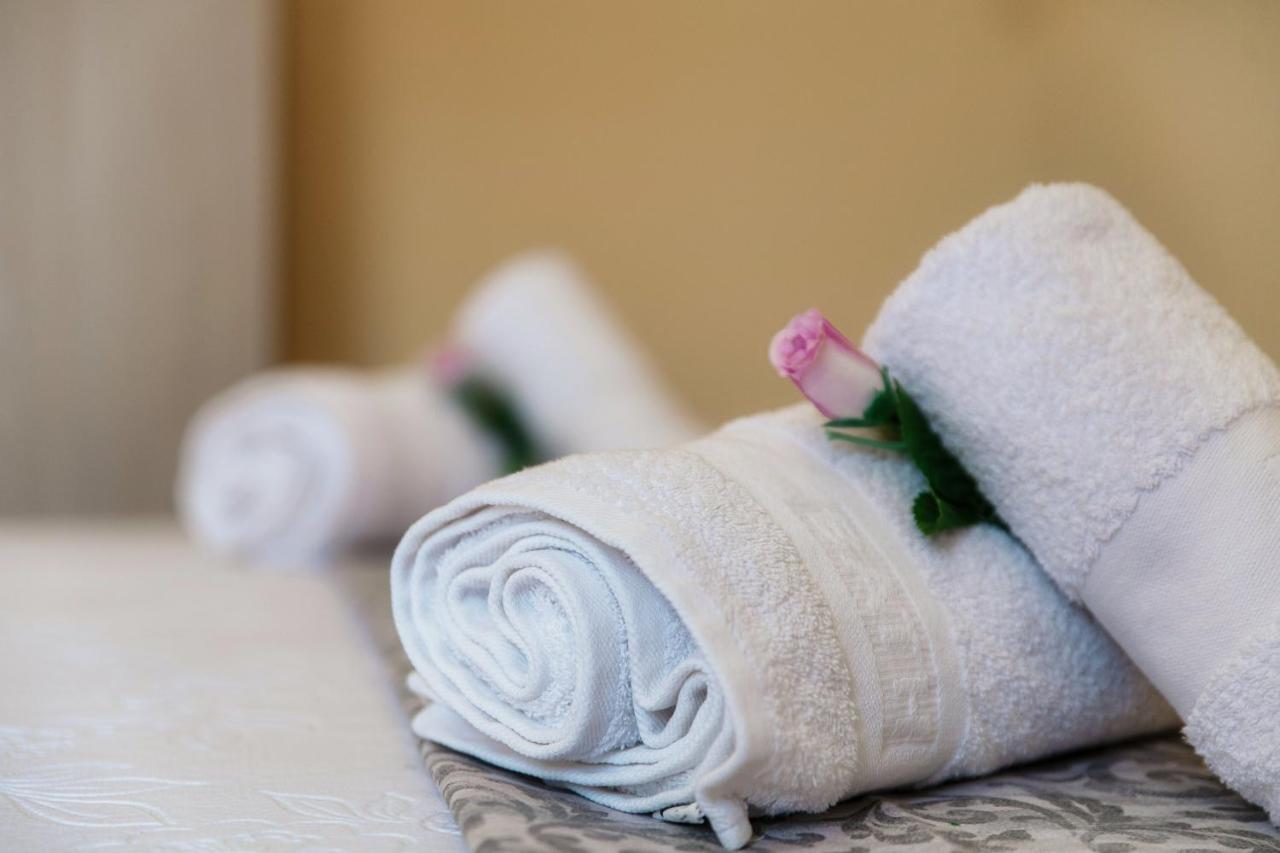 Tavernerio B&B La Corte And Home Restaurant - Free Parking - 10 Minutes To The Lake And Centre מראה חיצוני תמונה