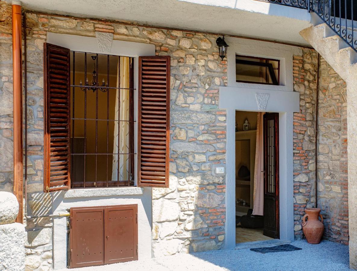 קומו B&B La Corte And Home Restaurant - Free Parking - 10 Minutes To The Lake And Centre מראה חיצוני תמונה