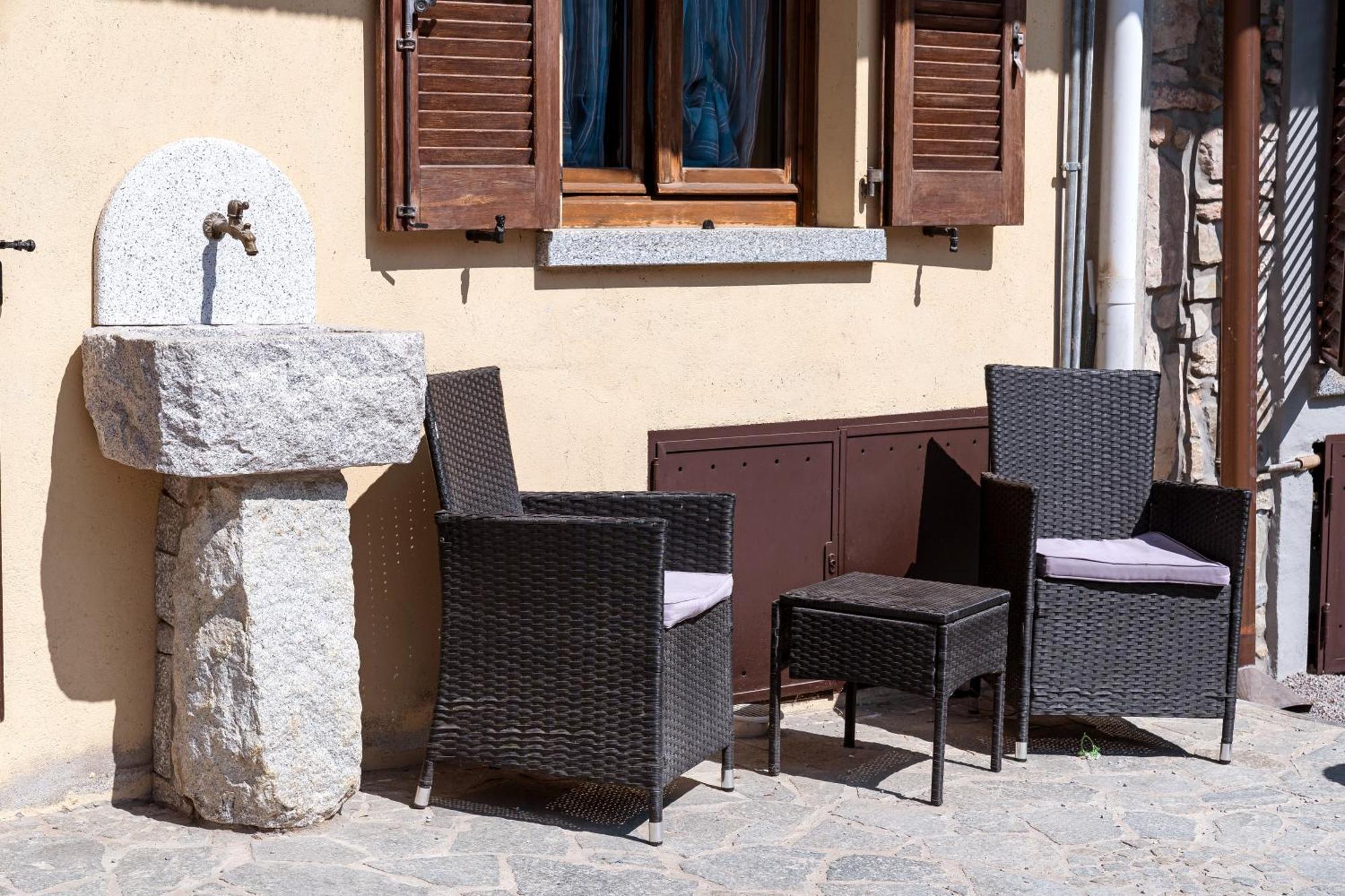 קומו B&B La Corte And Home Restaurant - Free Parking - 10 Minutes To The Lake And Centre מראה חיצוני תמונה