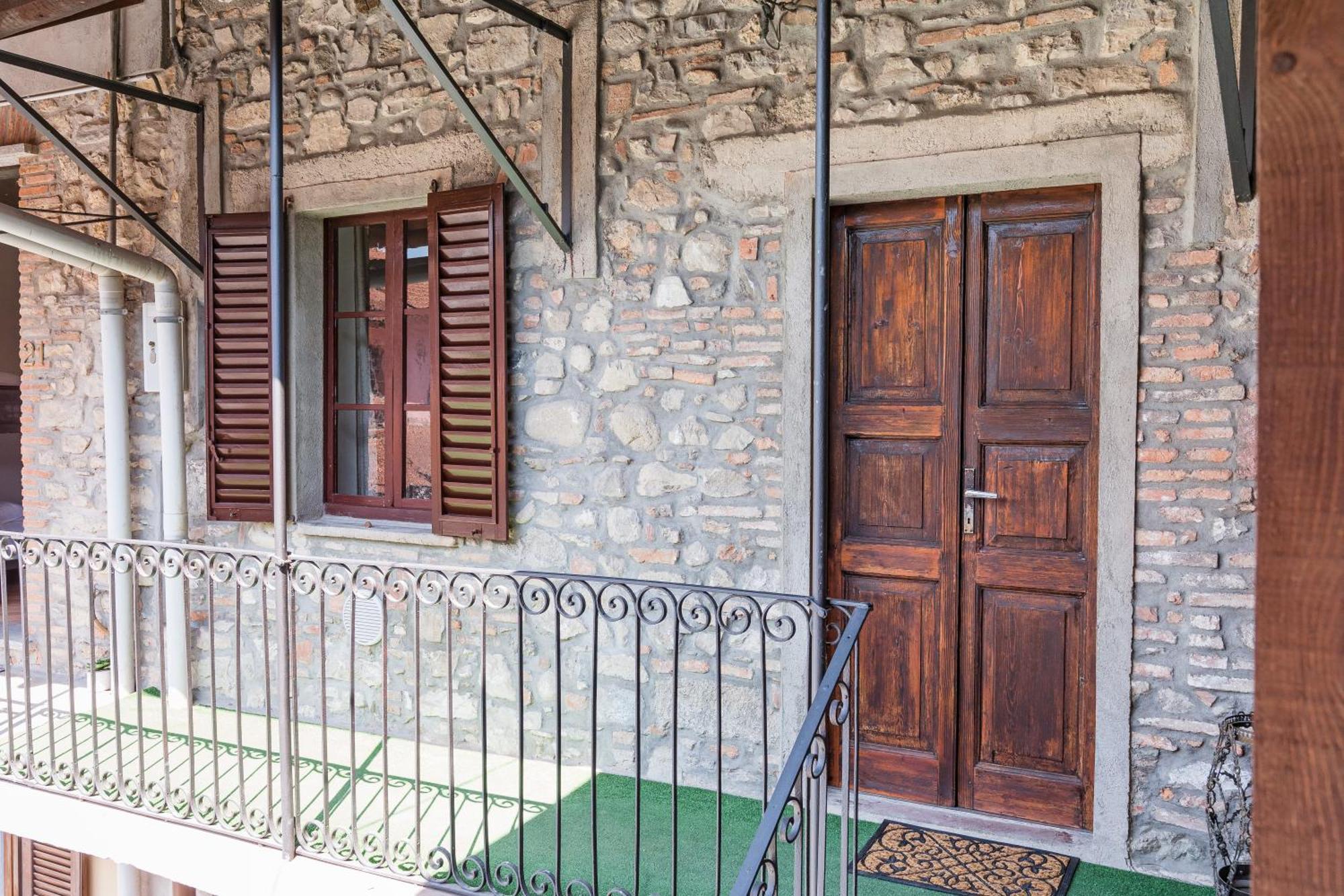 Tavernerio B&B La Corte And Home Restaurant - Free Parking - 10 Minutes To The Lake And Centre מראה חיצוני תמונה
