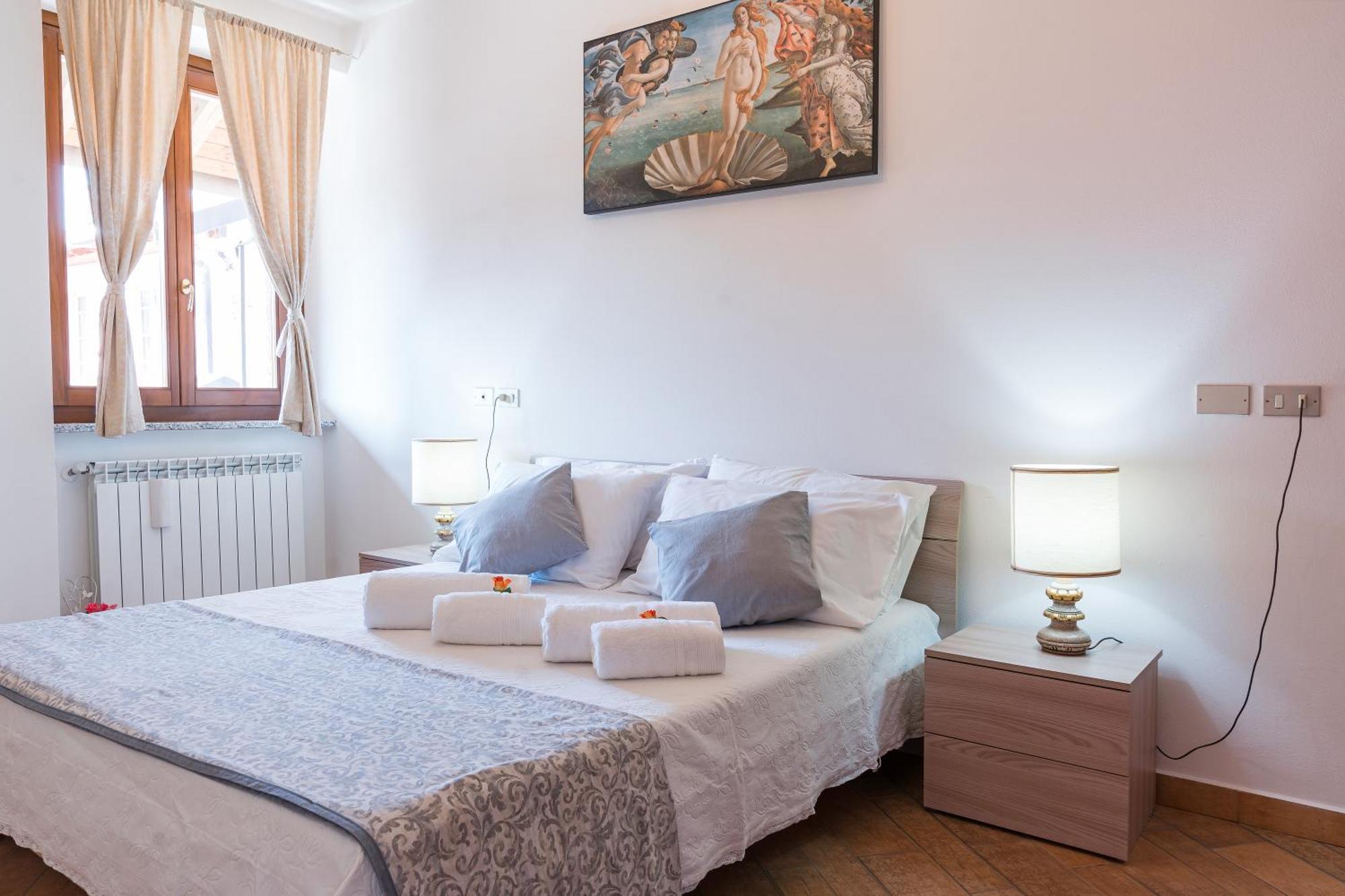 קומו B&B La Corte And Home Restaurant - Free Parking - 10 Minutes To The Lake And Centre מראה חיצוני תמונה