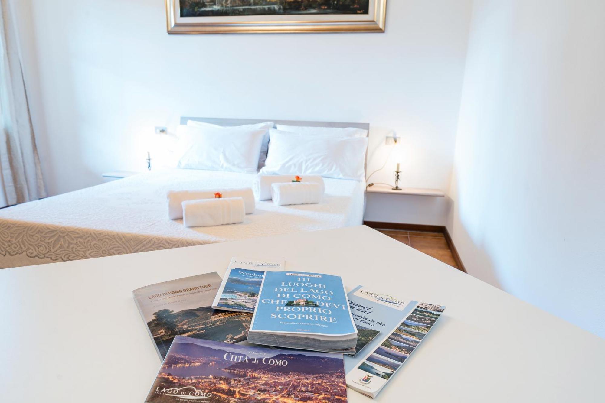 קומו B&B La Corte And Home Restaurant - Free Parking - 10 Minutes To The Lake And Centre מראה חיצוני תמונה