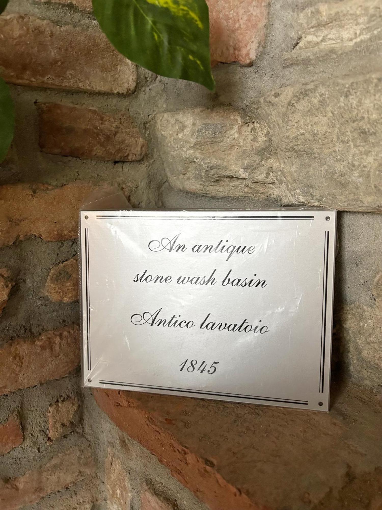 קומו B&B La Corte And Home Restaurant - Free Parking - 10 Minutes To The Lake And Centre מראה חיצוני תמונה